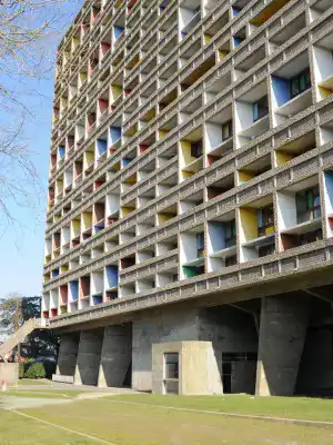 Façade de l'unité d'habitation de Rezé